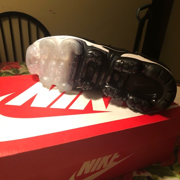 Men’s Vapormax Plus Sz 10 - Picture 3 of 4